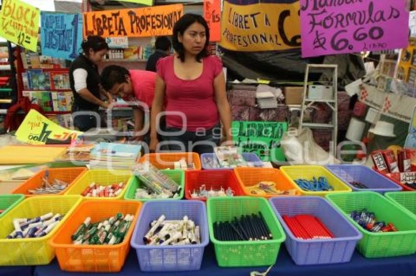 FERIA DE UTILES ESCOLARES