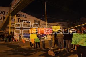 ABREN CIRCULACIÓN MANIFESTANTES TOTIMEHUACÁN