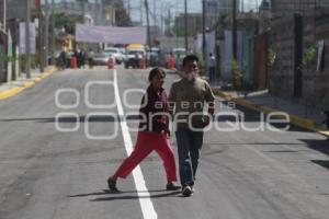 EDUARDO RIVERA INAUGURA CALLE . 1000 CALLES