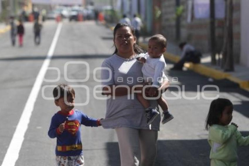 EDUARDO RIVERA INAUGURA CALLE . 1000 CALLES