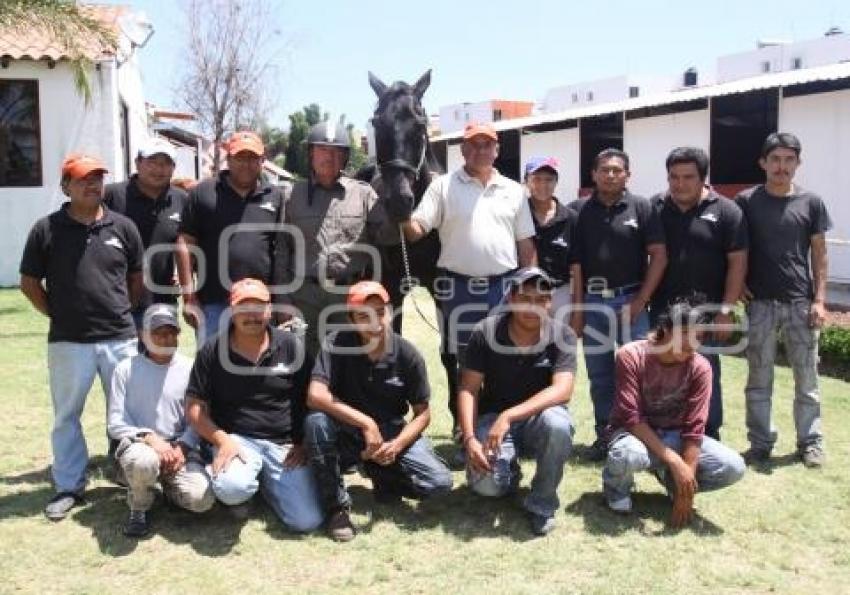 AGUSTÍN CARVANTES - JINETE POBLANO