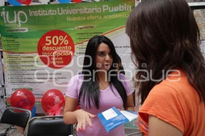 OFERTA DE UNIVERSIDADES EN CENTRO COMERCIAL