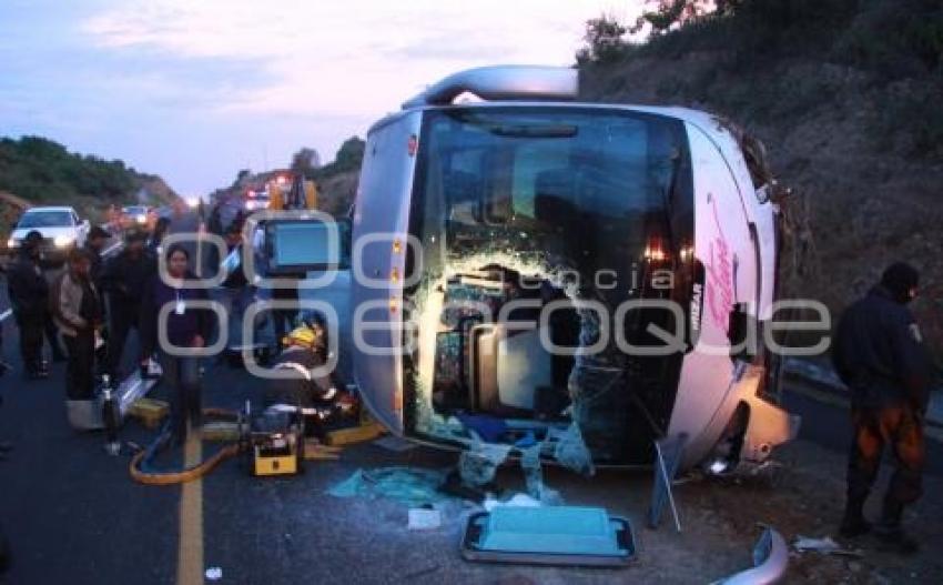 VOLCADURA DE AUTOBUS EN LA SIGLO XXI