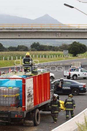 ABANDONAN TRACTOCAMION CON DISEL ROBADO