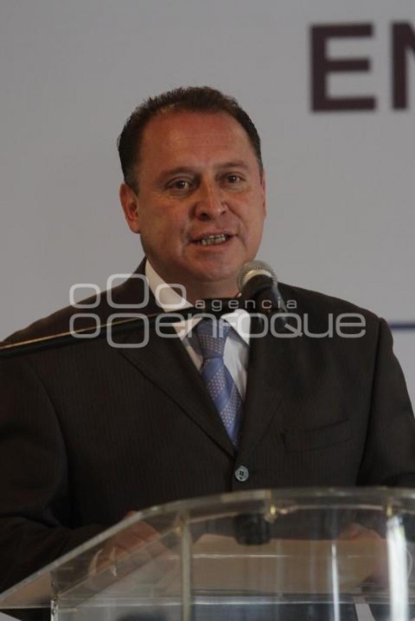 ENTREGAN RECONOCIMIENTO A ADULTOS MAYORES