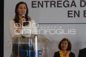 ENTREGAN RECONOCIMIENTO A ADULTOS MAYORES