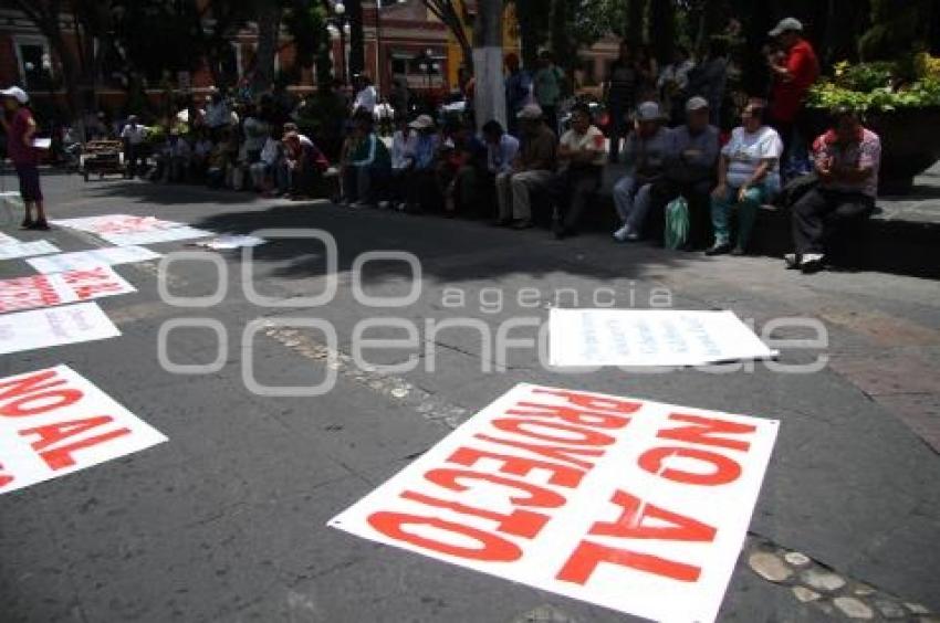 MANIFESTANTES DE COLONIAS DEL NORTE