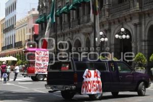 MANIFESTANTES DE COLONIAS DEL NORTE