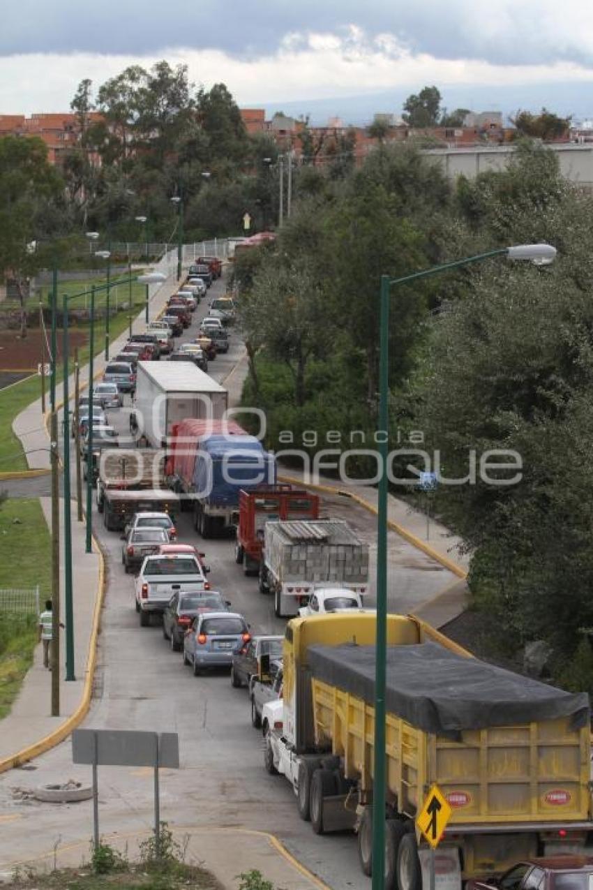 HABITANTES DE LOS HEROES BLOQUEAN EL PERIFERICO