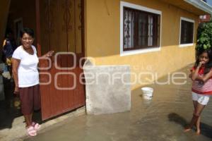 LLUVIAS DAÑAN CASAS DE LA COLONIA LA JOYA