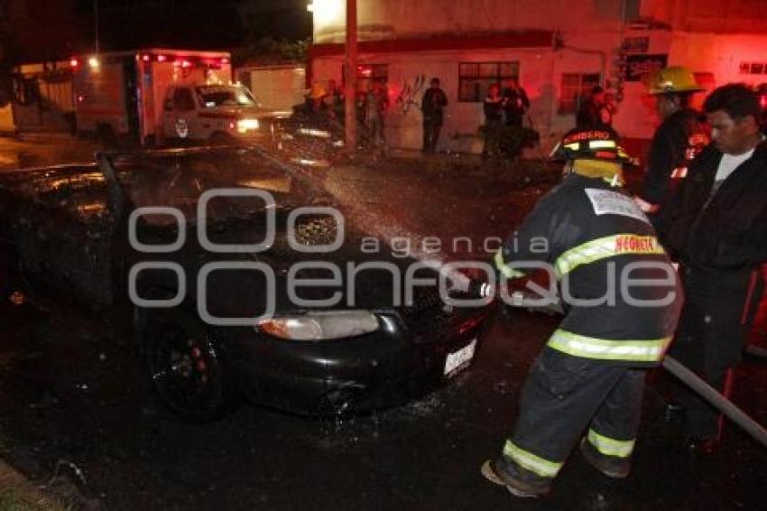 SE INCENDIA AUTO