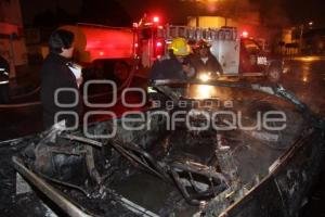 SE INCENDIA AUTO