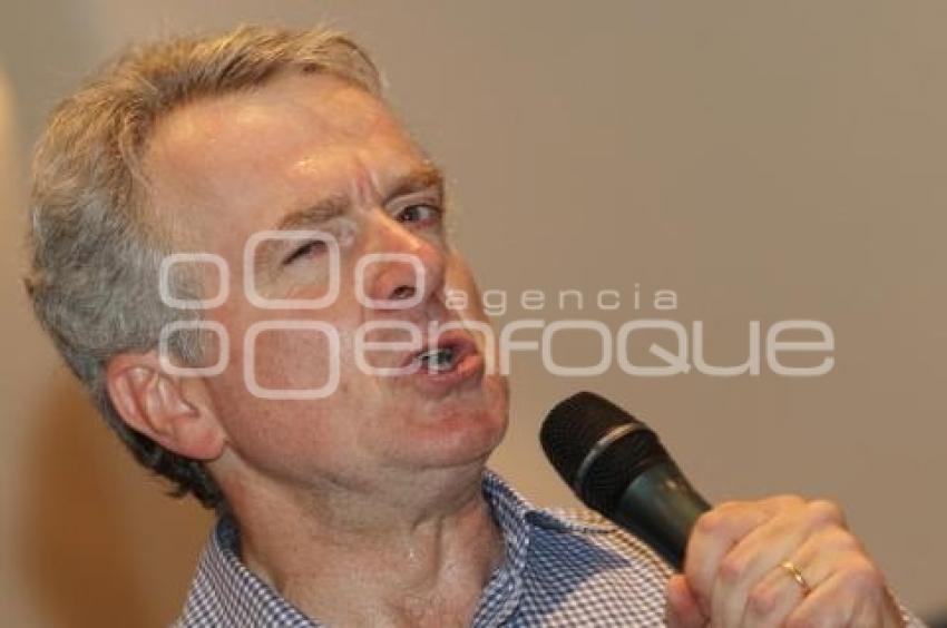 SANTIAGO CREEL