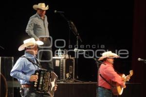 MÚSICA . CONCIERTO . INTOCABLE