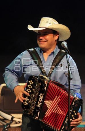 MÚSICA . CONCIERTO . INTOCABLE