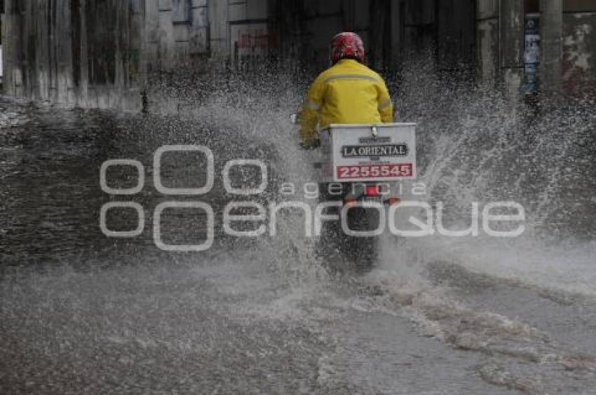 ENCHARCAMIENTOS EN CAMINO REAL A CHOLULA