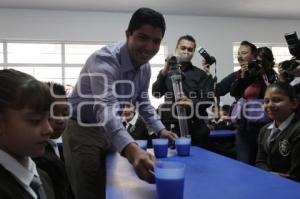 INAUGURAN DESAYUNADOR