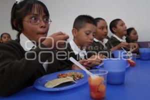 INAUGURAN DESAYUNADOR