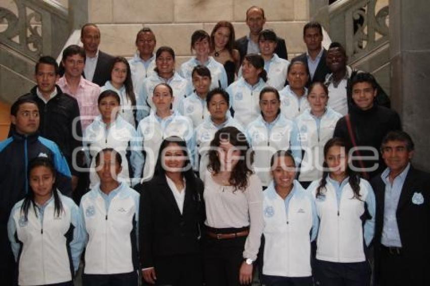 FOTO OFICIAL DEL PUEBLA FEMENIL