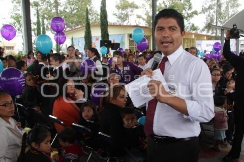 INAUGURAN AULA DE MEDIOS EN PREESCOLAR