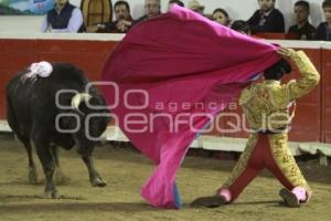 TOROS - URIEL MORENO EL ZAPATA