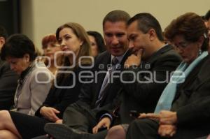 CONGRESO INTERNACIONAL FAMILIA . MORENO VALLE Y BLAKE MORA