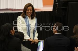 CONGRESO INTERNACIONAL FAMILIA . MARGARITA ZAVALA