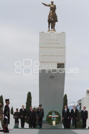 CEREMONIA MAUSOLEO GENERAL IGNACIO ZARAGOZA - RAFAEL MORENO - MES PATRIO