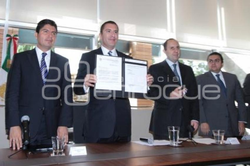 RUEDA DE PRENSA - RAFAEL MORENO- EDUARDO RIVERA - MES PATRIO
