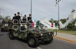 CEREMONIA MAUSOLEO GENERAL IGNACIO ZARAGOZA - RAFAEL MORENO - MES PATRIO