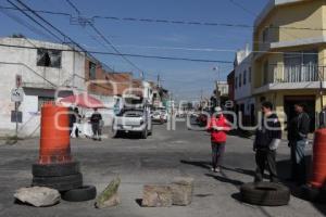 MANIFESTACIÓN . BACHES