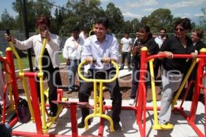 INAUGURAN GIMNASIO AL AIRE LIBRE