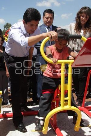 INAUGURAN GIMNASIO AL AIRE LIBRE