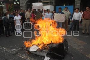 MARCHAN SINDICALIZADOS DEL IMSS