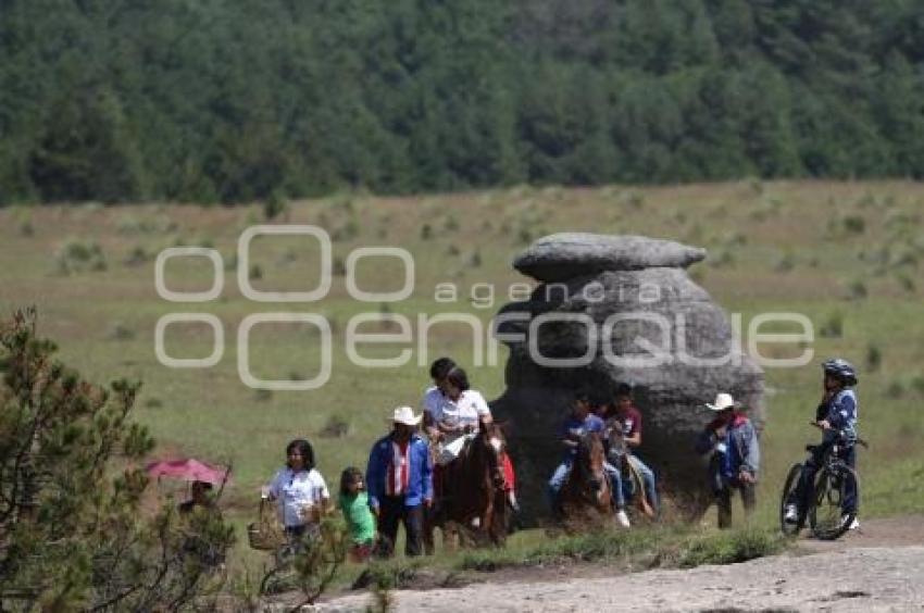 PIEDRAS ENCIMADAS - TURISMO