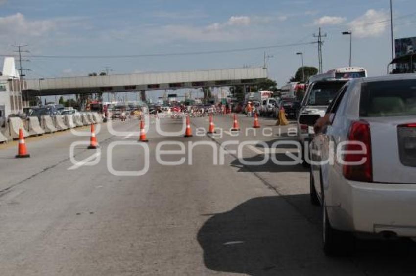 TRÁFICO EN LA CASETA . TERMINA PUENTE