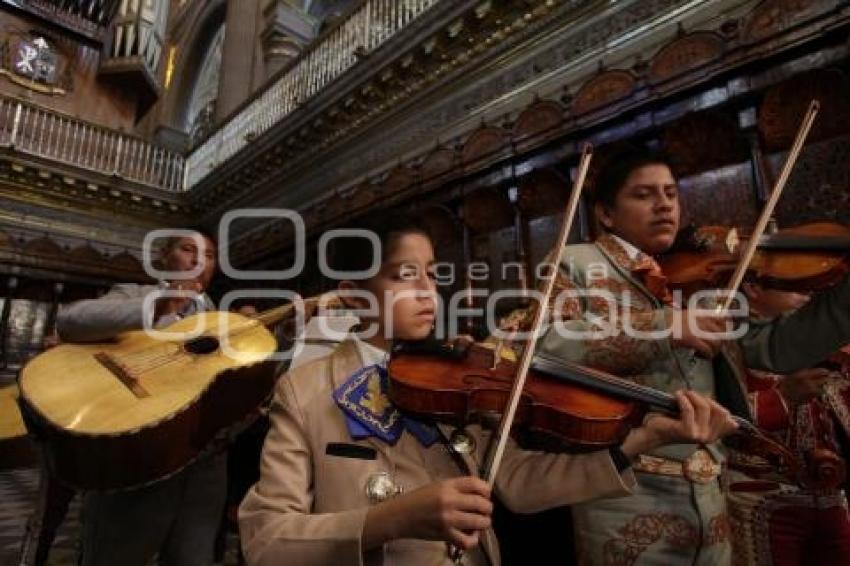 MÚSICA DE MARIACHI EN MISA DOMINICAL