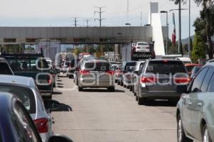 TRÁFICO EN LA CASETA . TERMINA PUENTE