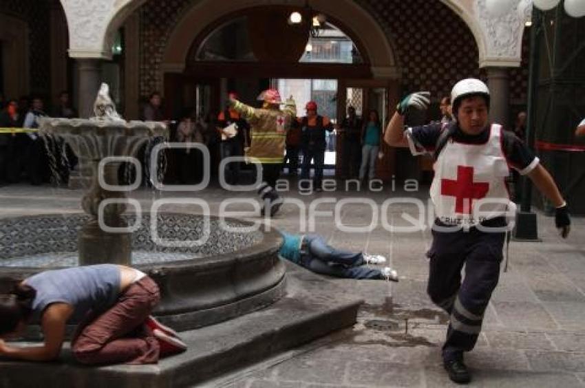 SIMULACRO DE SISMO EN PUEBLA . EDIFICIO ARRONTE BUAP