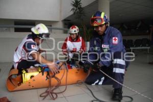 SIMULACRO DE AMENAZA DE BOMBA EN OFICINAS DEL IMSS