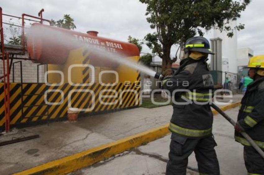 SIMULACRO DE EXPLOSIÓN E INCENDIO IMSS