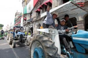 MANIFESTACIÓN DE CAMPESINOS Y COMERCIANTES