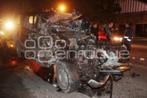 CHOQUE ENTRE CAMIONETA Y CAMIÓN