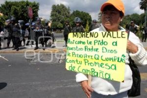 DESALOJA POLICIA ESTATAL MANIFESTANTES DEL BULEVAR