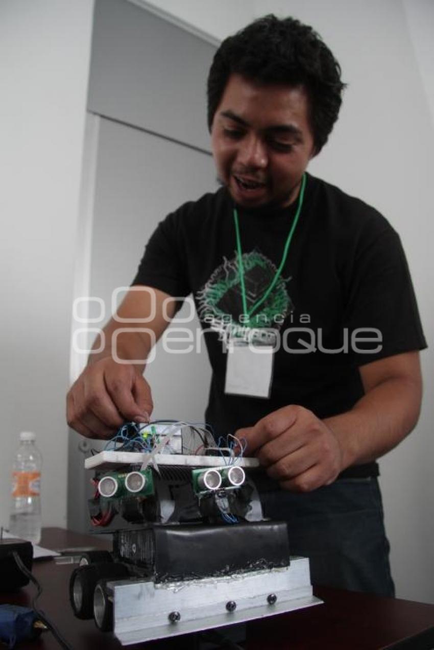 SUMOBOT 2011
