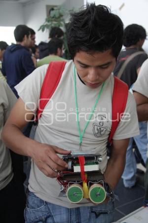 SUMOBOT 2011