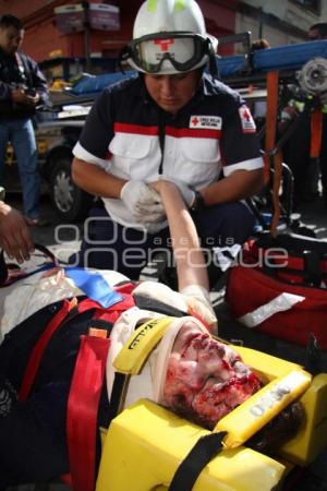 ATROPELLAN A MUJER EN LA 7 NORTE Y 12 PONIENTE