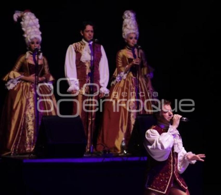 TRIBUTO A QUEEN . OPERA PRIMA