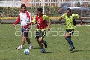 CARLOS POBLETE . LOBOS BUAP