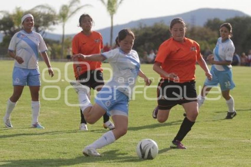 FUTBOL FEMENIL . PUEBLA FC VS ANGELES